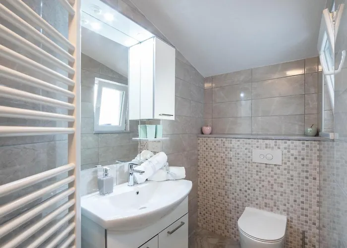 Casa Della Cava Τρογκίρ